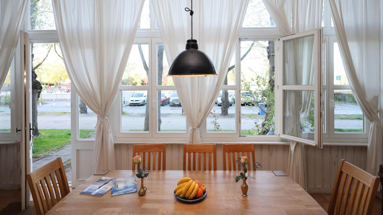 Ferienwohnungen -Am Strom 41- In Warnemuende Rostock Exterior foto