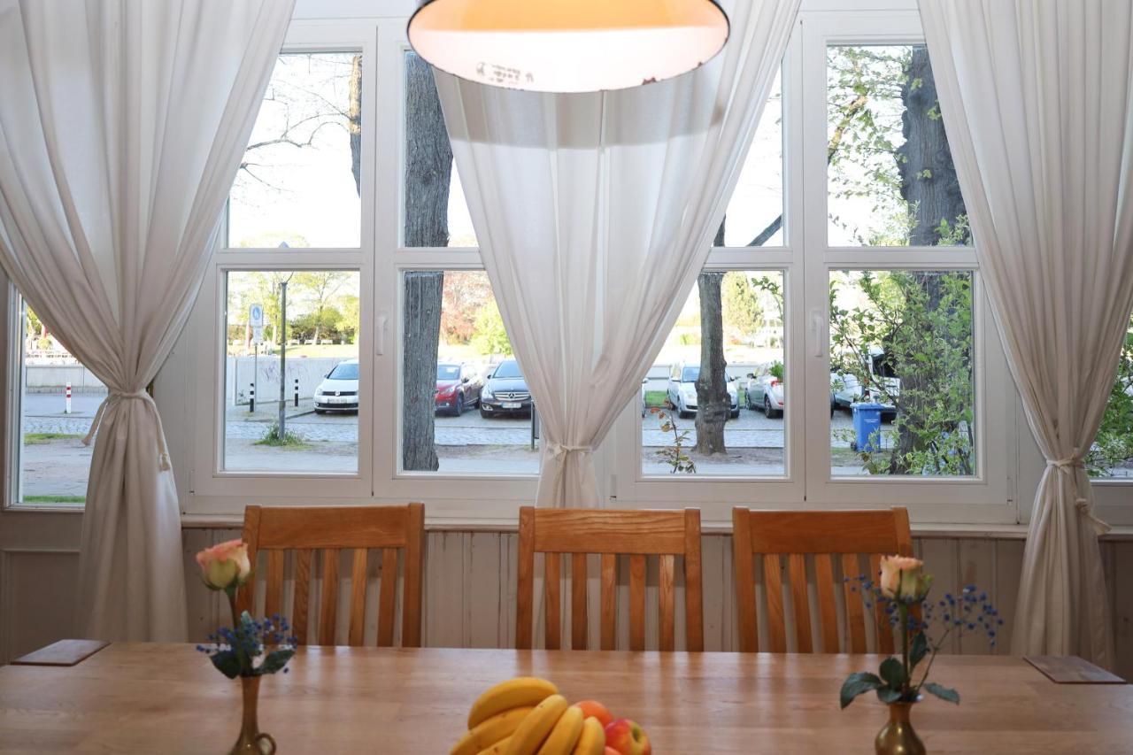 Ferienwohnungen -Am Strom 41- In Warnemuende Rostock Exterior foto